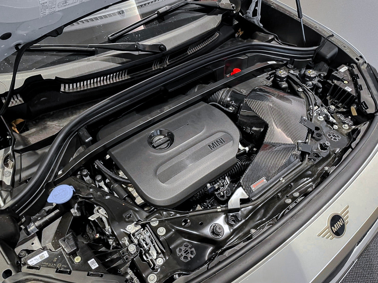 Armaspeed ARMABMX211-1 Mini Countryman U25 Carbon Fiber Cold Air Intake