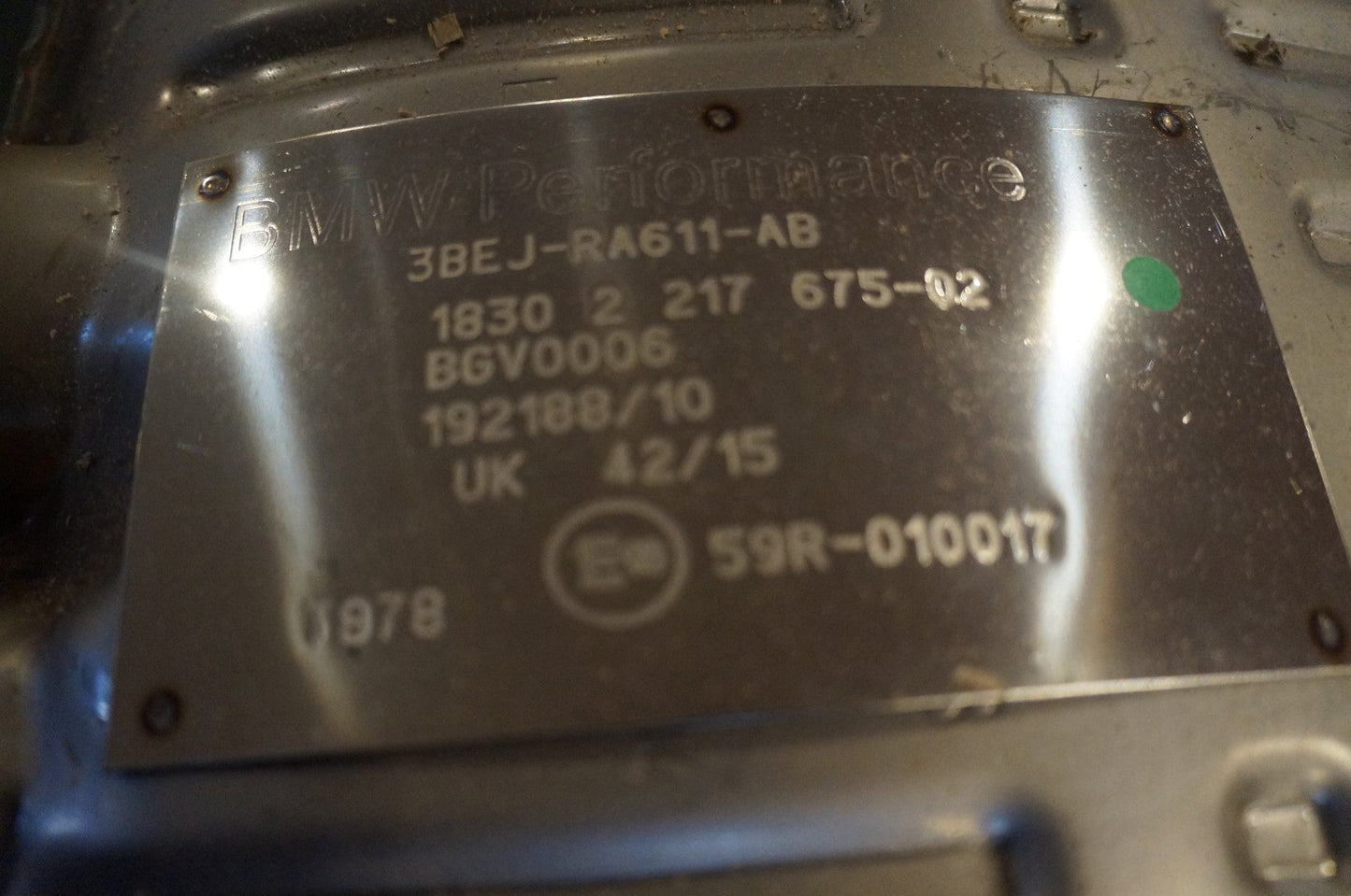 Genuine BMW 18302217675 Performance Silencer/Muffler Exhaust System 3 Series E90 E91 325i (N52 Auto, N53)