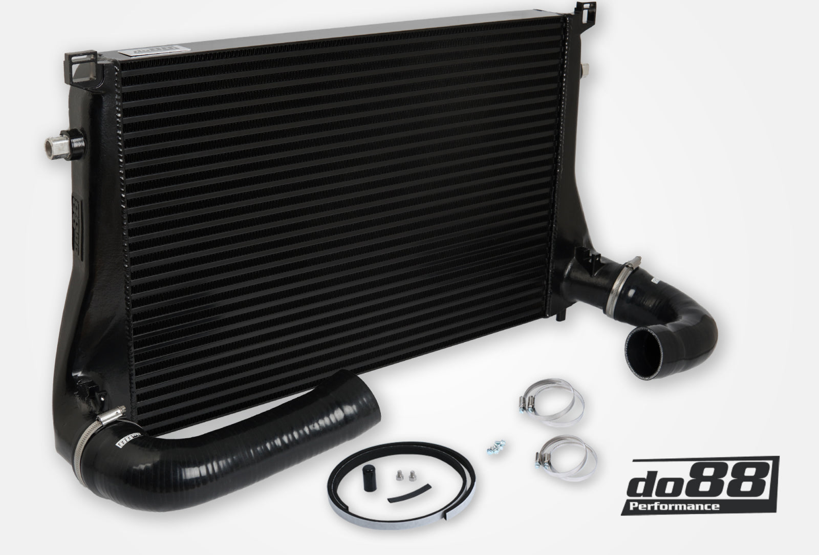 DO88 ICM-300-S AUDI SEAT SKODA VW 1.8 / 2.0 TSI (MQB) Intercooler, Black hoses