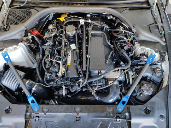 VTT-G2X-CAR-STRUT BMW G2X Carbon Fiber Strut Braces