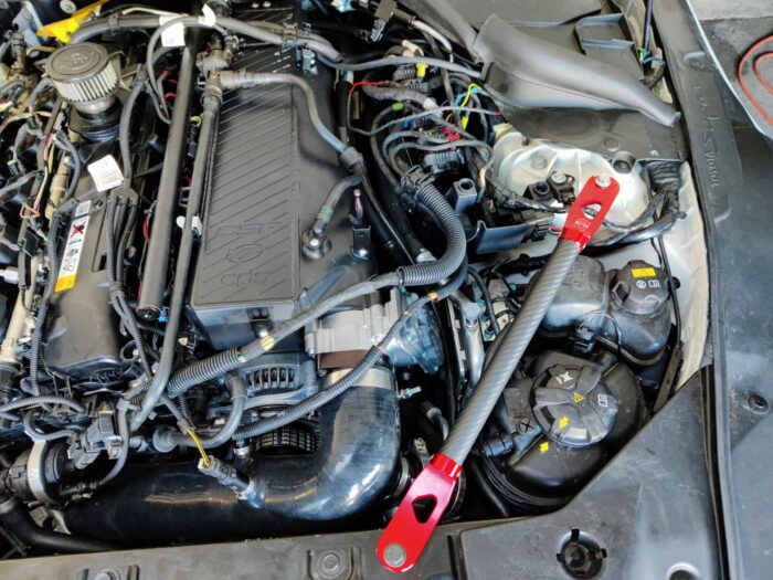 VTT-G2X-CAR-STRUT BMW G2X Carbon Fiber Strut Braces