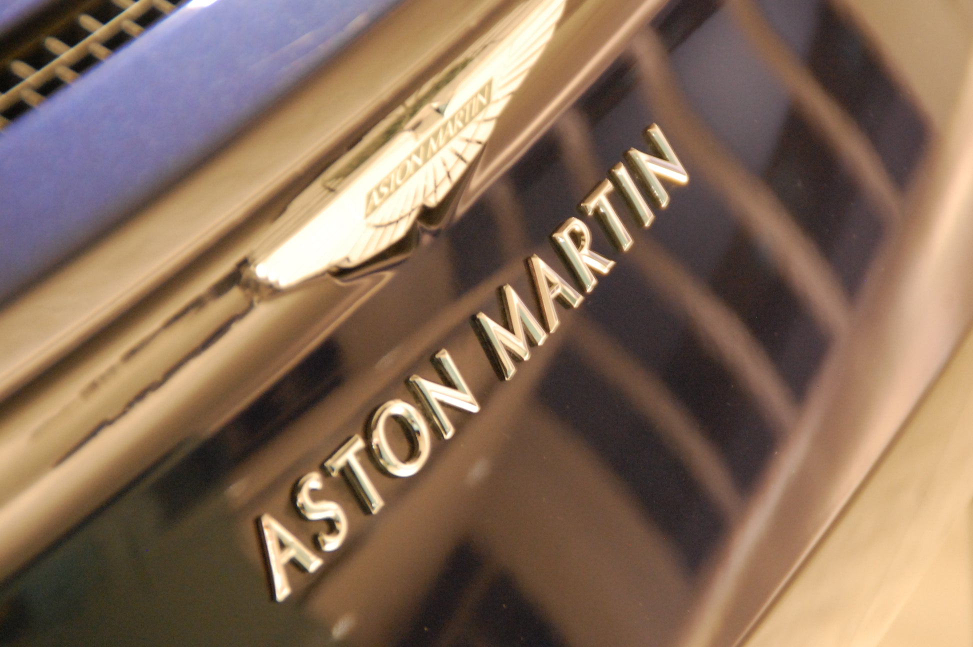 Aston Martin 707929 DB11 Carbon Fibre Refresh Pack | ML Performance EU Car Parts